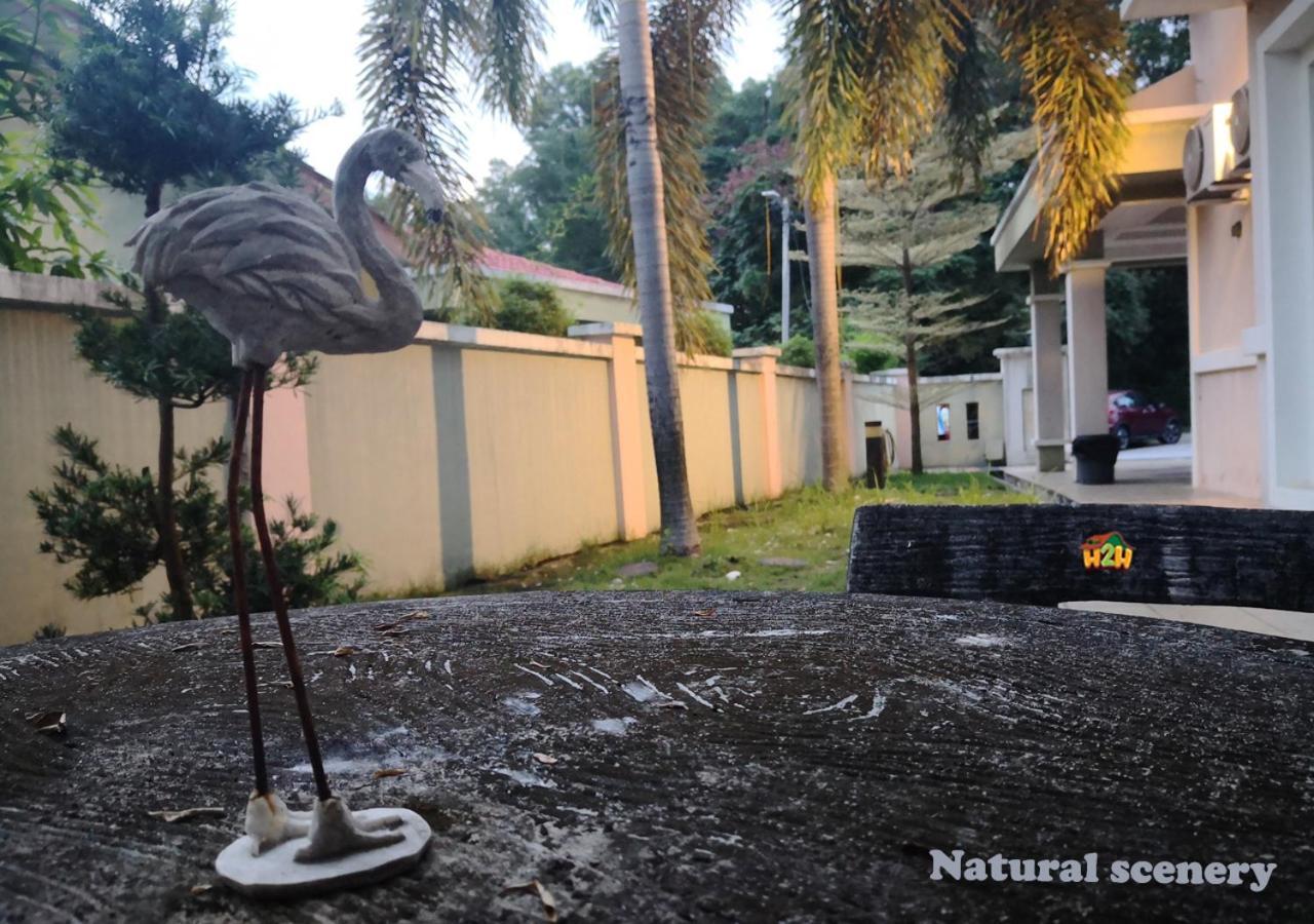H2H - Cy Botani Vacation House อิโปห์ ภายนอก รูปภาพ